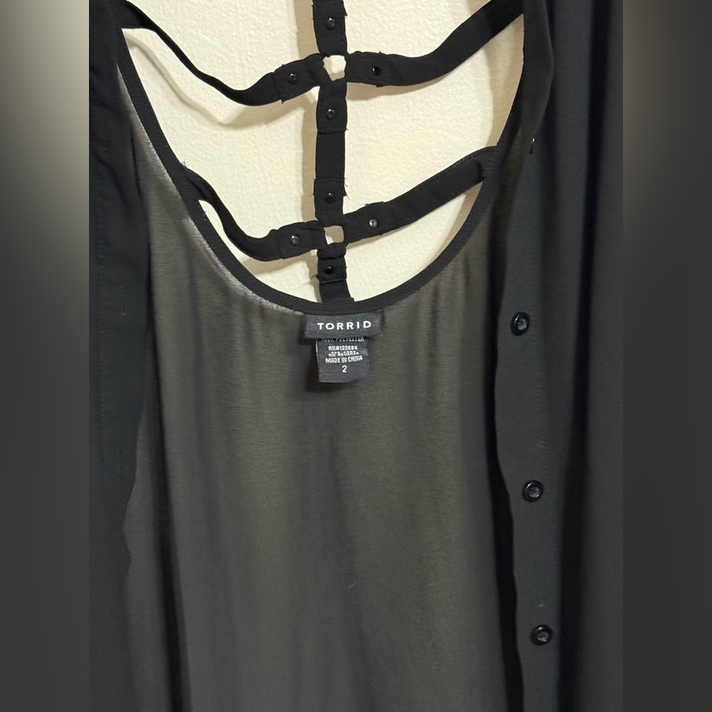 Torrid over shirt size (2) 2x